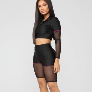 Brand new x-small two piece fashion nova set